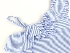 Kids ONLY cloud dancer/clear sky stribet one-shoulder top